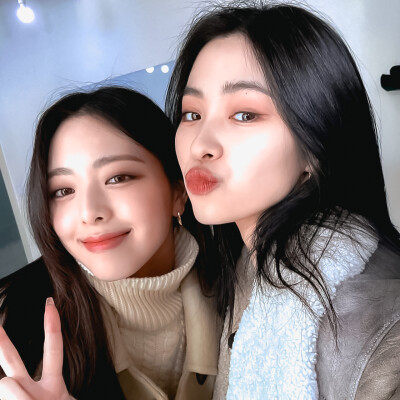 Shin Ryujin & Shin Yuna