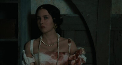 伊莎贝尔·阿佳妮 玛戈王后 1994
‘你们都错了，母亲疼爱我！’