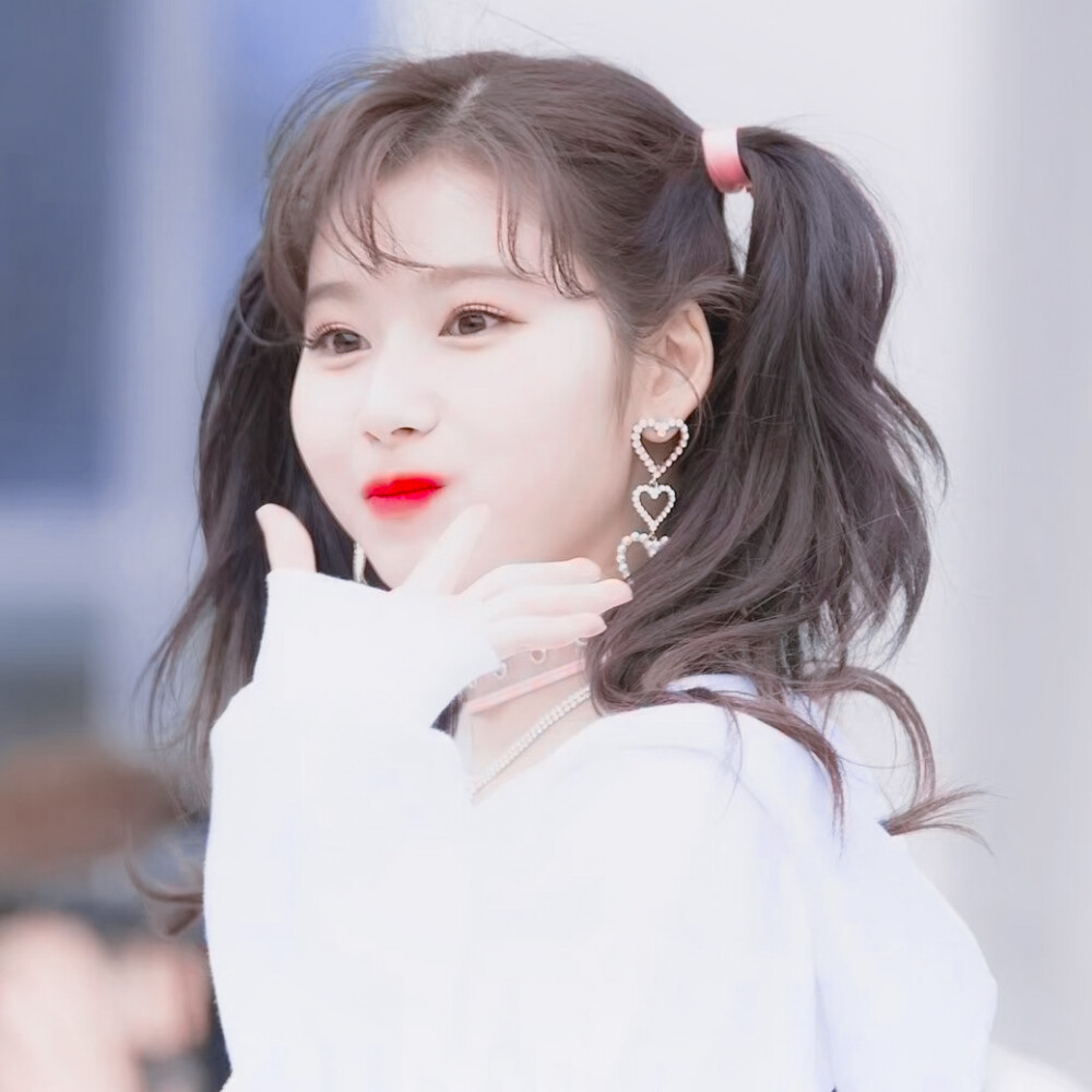 凑崎纱夏
©®林乐颜