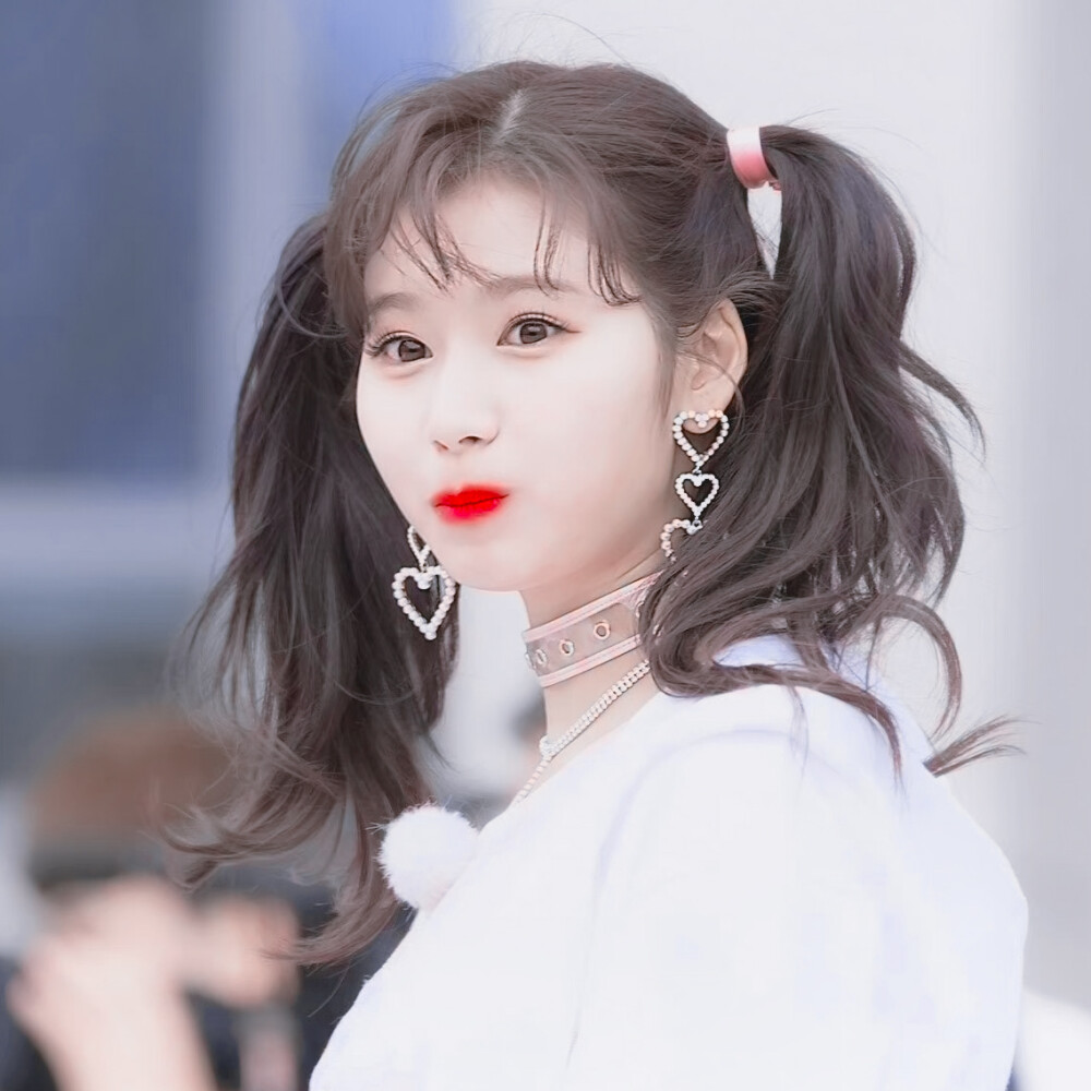 凑崎纱夏
©®林乐颜