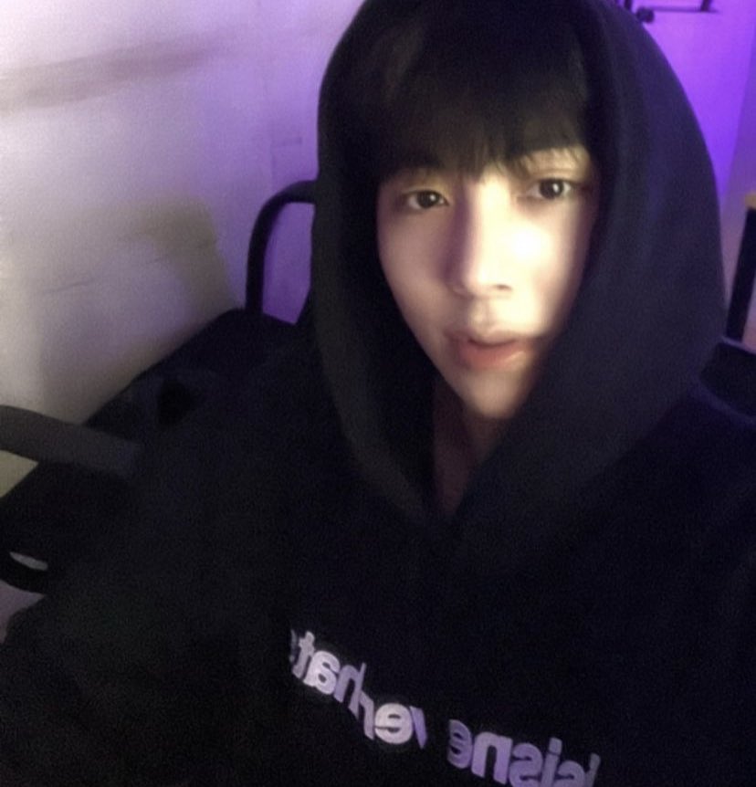 twt:@traineeatwt woochan