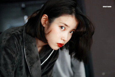 IU | 二十九岁的冬天
cr:砂糖收藏家