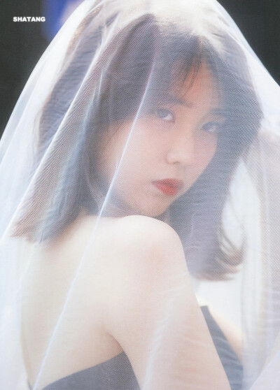 IU | 二十九岁的冬天
cr:砂糖收藏家