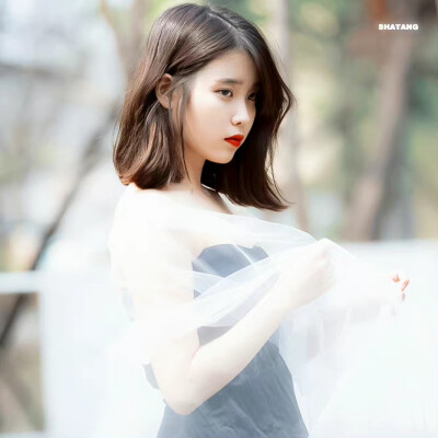 IU | 二十九岁的冬天
cr:砂糖收藏家