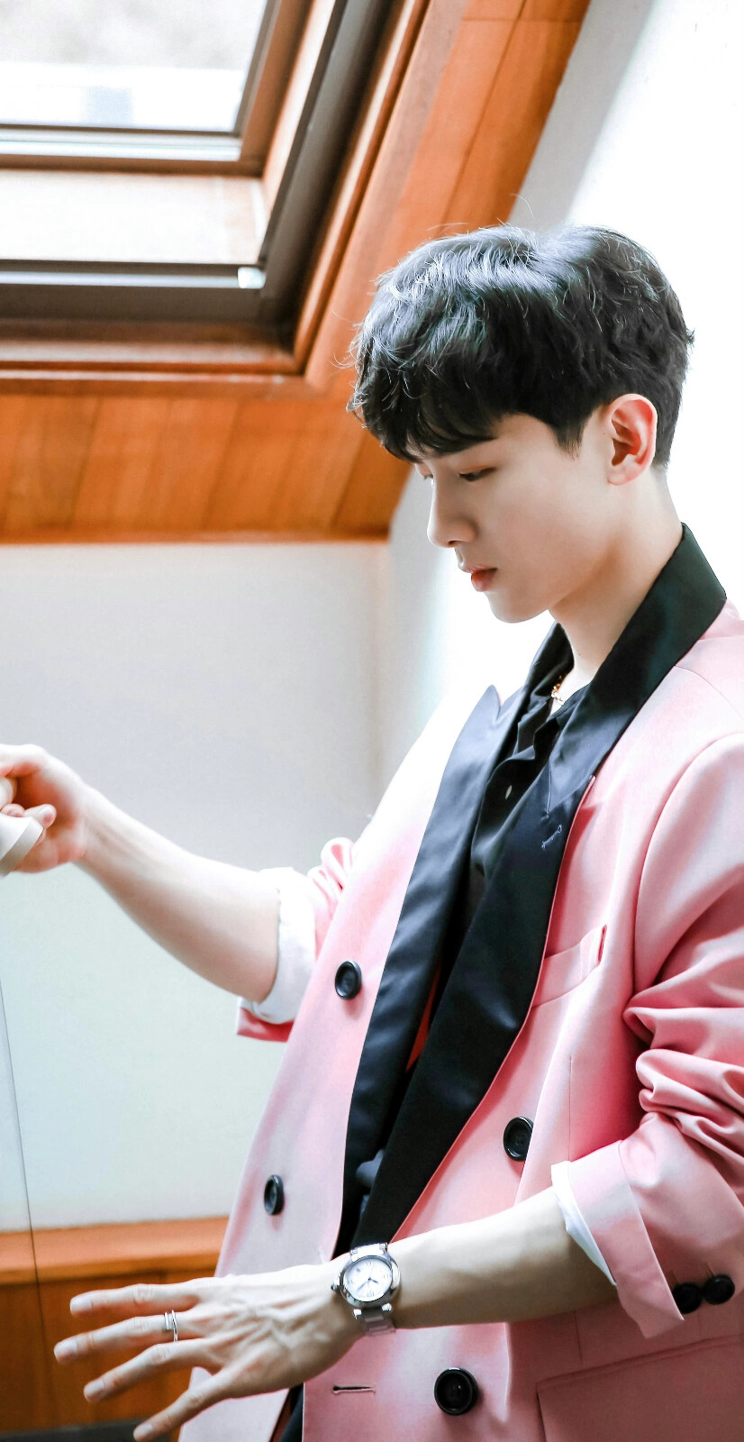 白敬亭
©噗叽咕咕咕