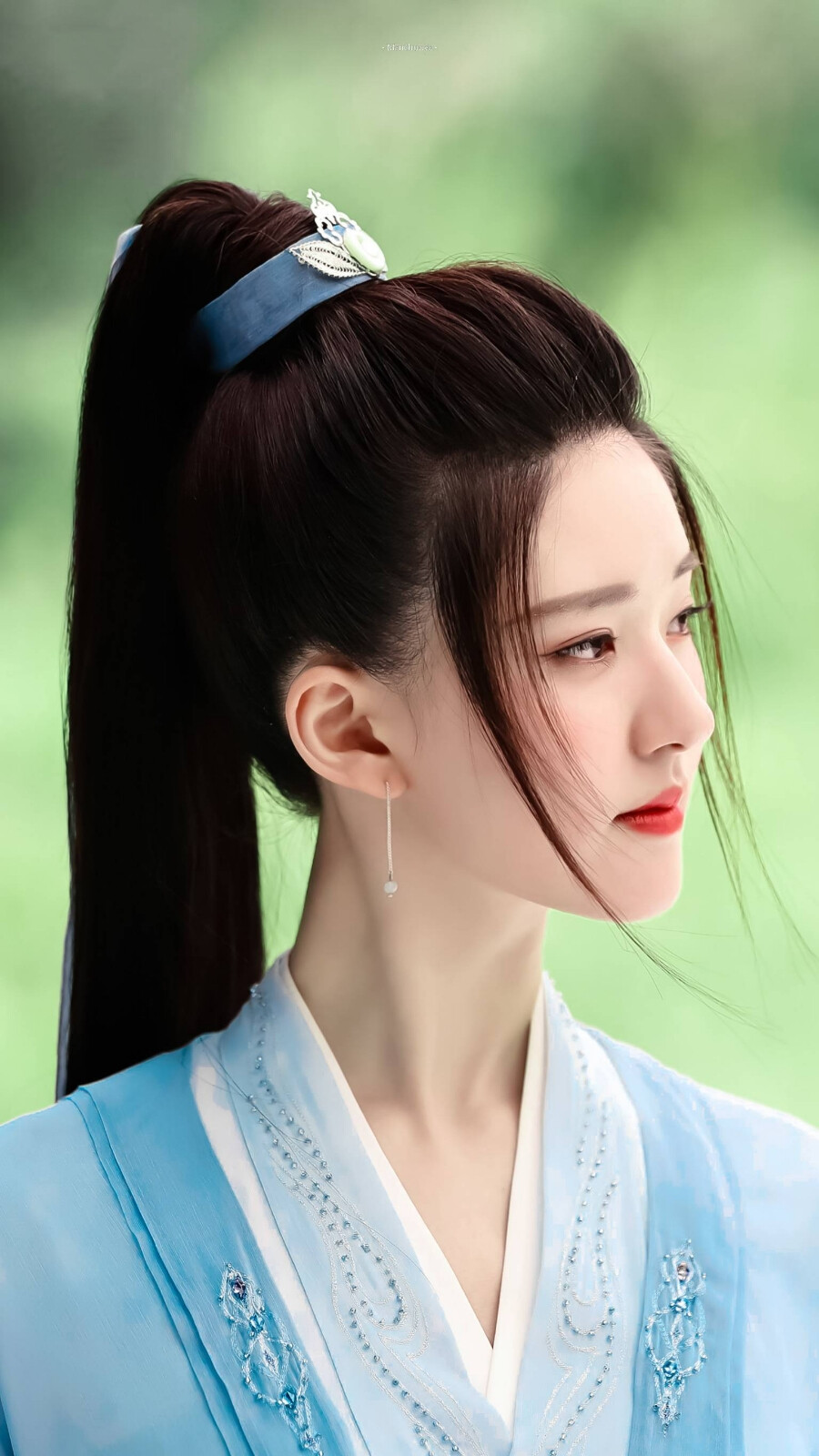 且试天下×赵露思 cr.·漫椿芽