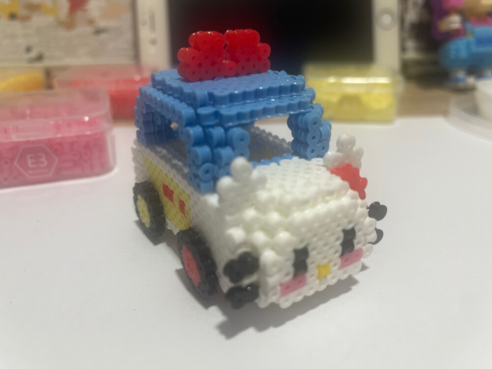 Hello Kitty 車車