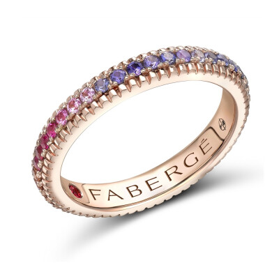 Fabergé 俄罗斯「Colours of Love」系列可叠戴搭配，戒指内壁隐藏圆形宝石独具匠心，延续品牌在复活节彩蛋中隐藏惊喜的传统 玫瑰金戒指 镶嵌圆形切割黄色蓝宝石、红宝石、紫色蓝宝石、沙弗莱石、钻石、橙色蓝宝石、…