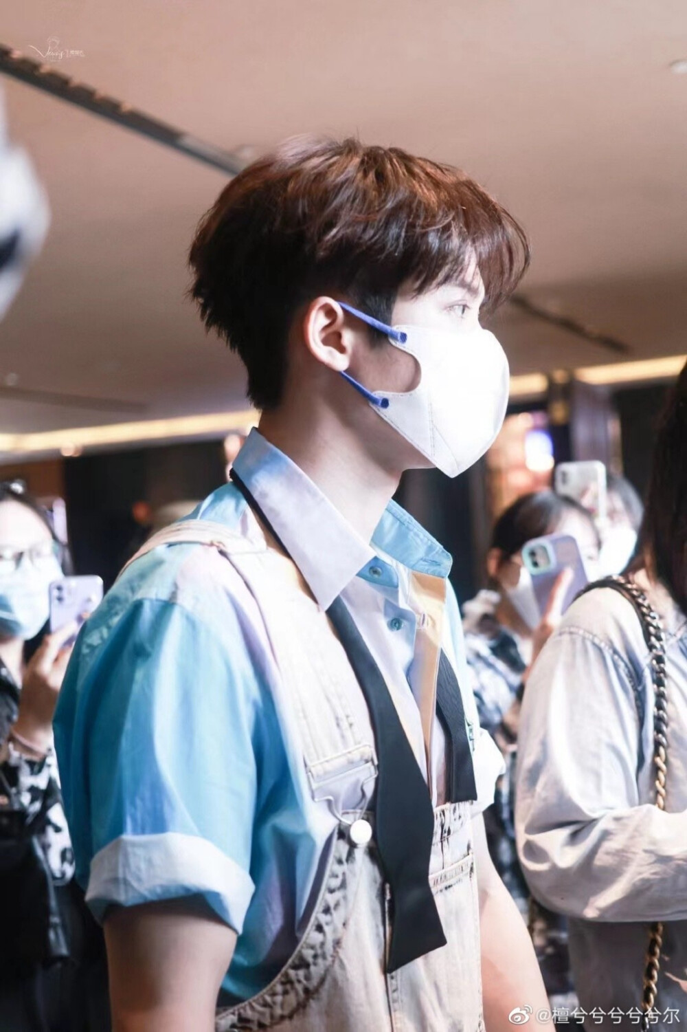 檀健次
2022.04.20
街拍