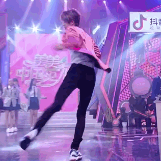 ✨想“腰精”跳舞了•﹏•✨ cr:唯博论