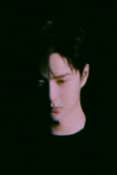 ☛ 被困在游戏存档里的意识碎片
  “可以放我出去了吗？”
  “——不，还不可以！” ​​​