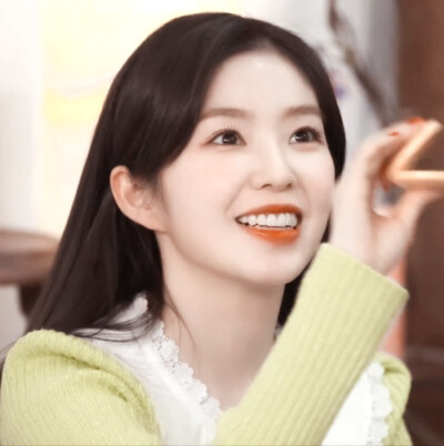 鞠婧祎/IU/裴珠泫
原截珉
