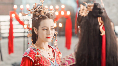 与君初相识 - 恰似故人归