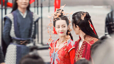 与君初相识 - 恰似故人归