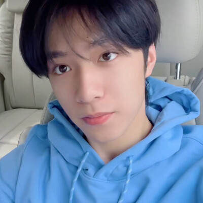 今天的雯雯 可二改
看简介 改了踢我