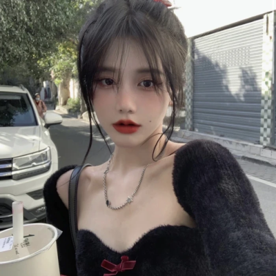 女头
二传@安额额额子