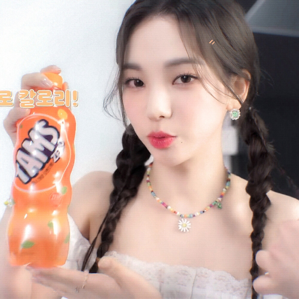 是、是的...♡喜欢你！我真的喜欢你！........♡呜呜、不行了，我已经变成不看你就不行的笨蛋了...啊啊♡好喜欢♡你…