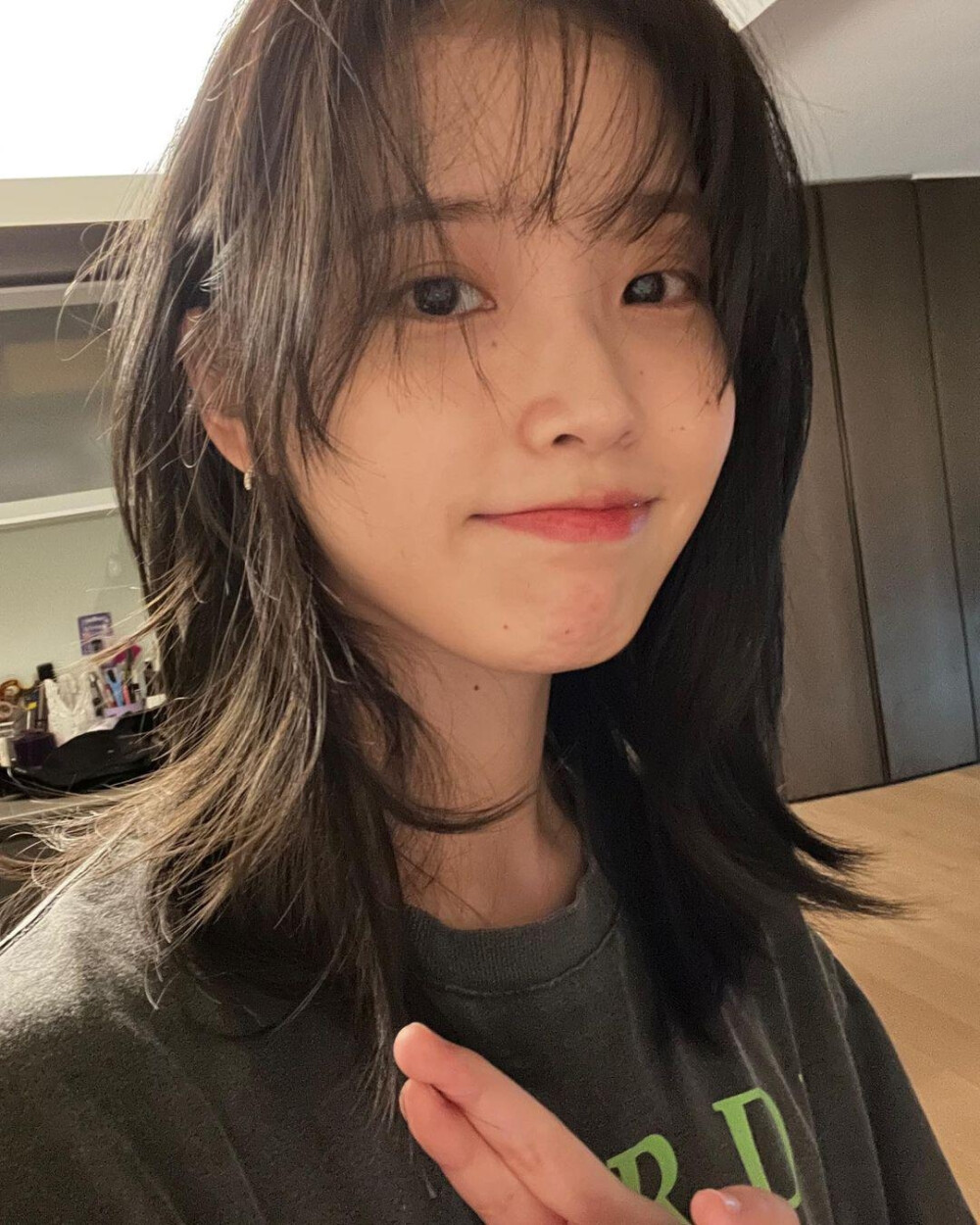 IU(李知恩)