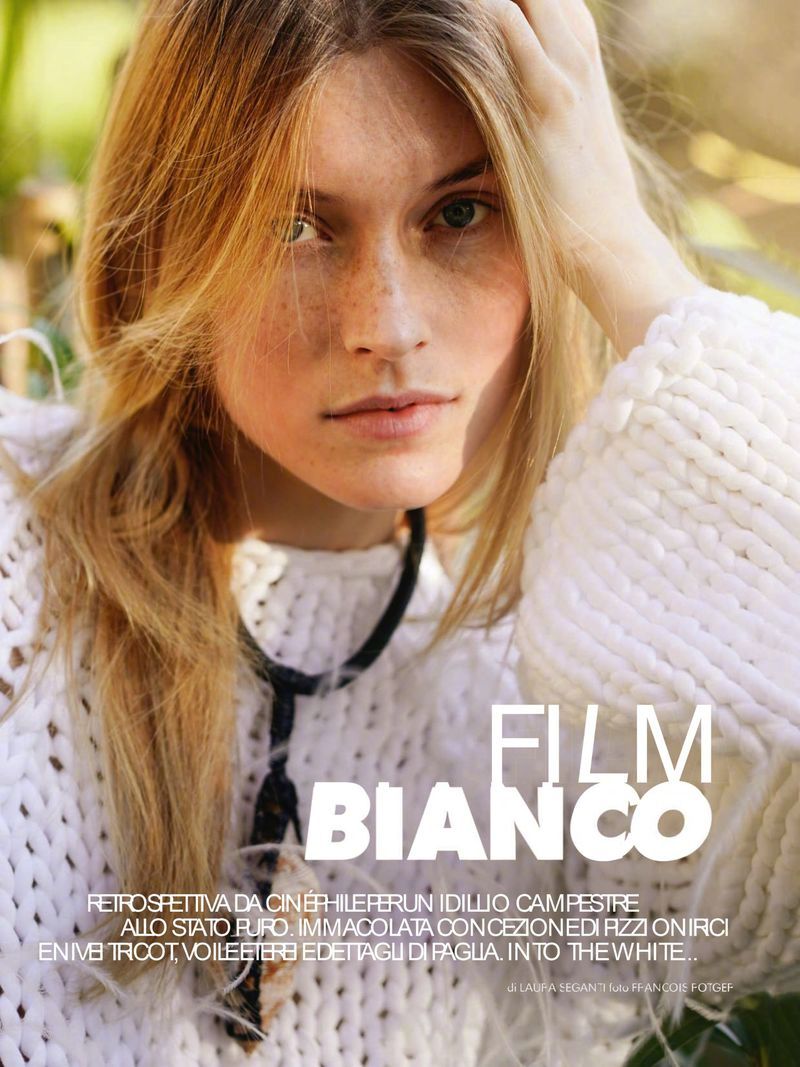 Elle Italia April 2022 意大利版ELLE 4月刊 “Film Bianco”主题，明媚的春日阳光。
模特: Caroline Lossberg
摄影: Francois Rotger