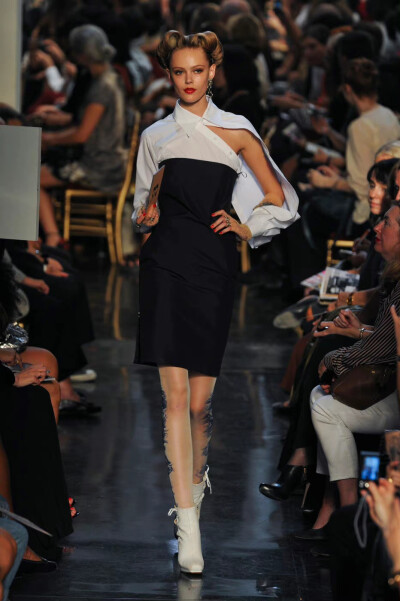 秀场、时装周、时尚、模特