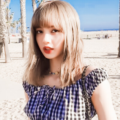 ▷ LISAの明信片