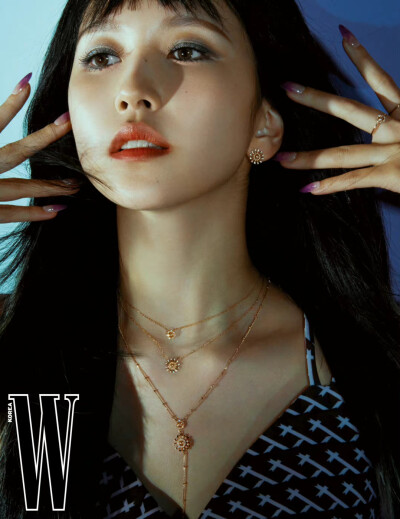 Mina W Korea