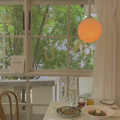 月亮指路牌_侵权删