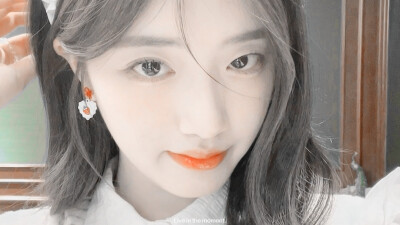 胡馨尹橙光素材