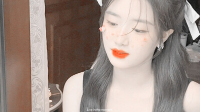 胡馨尹橙光素材