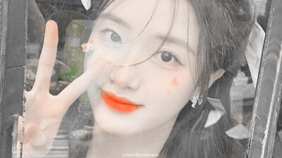 胡馨尹橙光素材