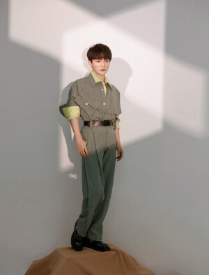 周深
Vb:玫瑰少年在我心里_