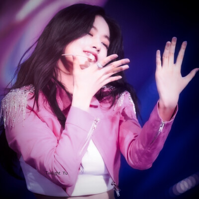 “神会爱世人吗”
·安宥真