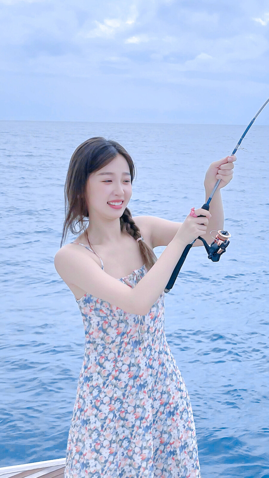 手机壁纸 虞书欣