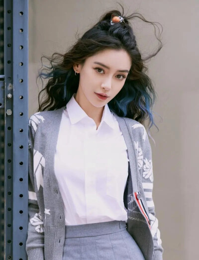 时尚界的宠儿-Angelababy