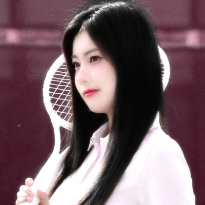 
妹を習う
Shall we play tennis together?