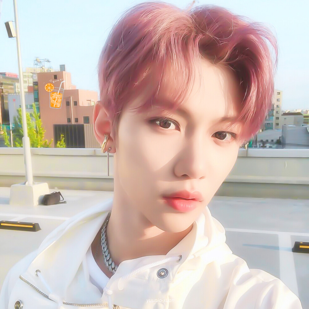 逆光⁽⁽ଘ( ˊᵕˋ )ଓ⁾⁾