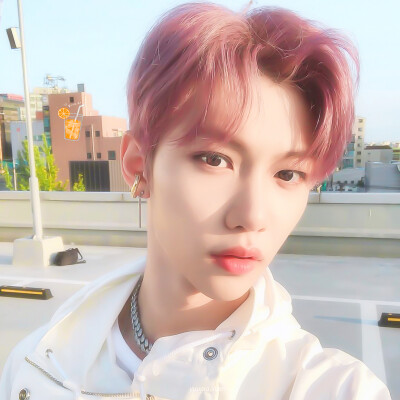 逆光⁽⁽ଘ( ˊᵕˋ )ଓ⁾⁾