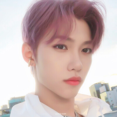 逆光⁽⁽ଘ( ˊᵕˋ )ଓ⁾⁾