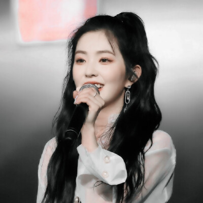 告诉姐你喜欢谁姐开坦克帮你追
裴珠泫Irene
©️ SerendipityMeet329