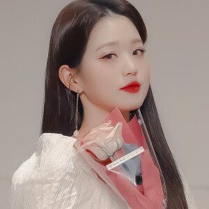 张元英