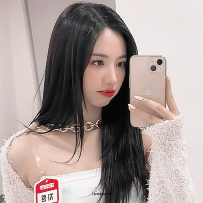 *PHOTO IN MIRROR