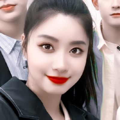 初入职场的我们法医季
屈轶龄and向琴琴