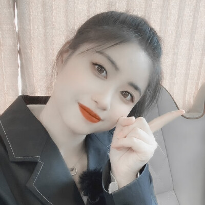 初入职场的我们法医季
屈轶龄and向琴琴