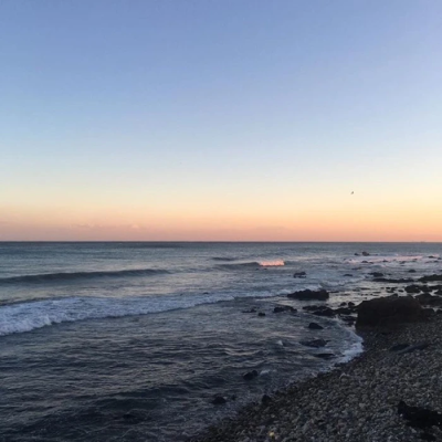 海边背景图
拿图点赞吱声