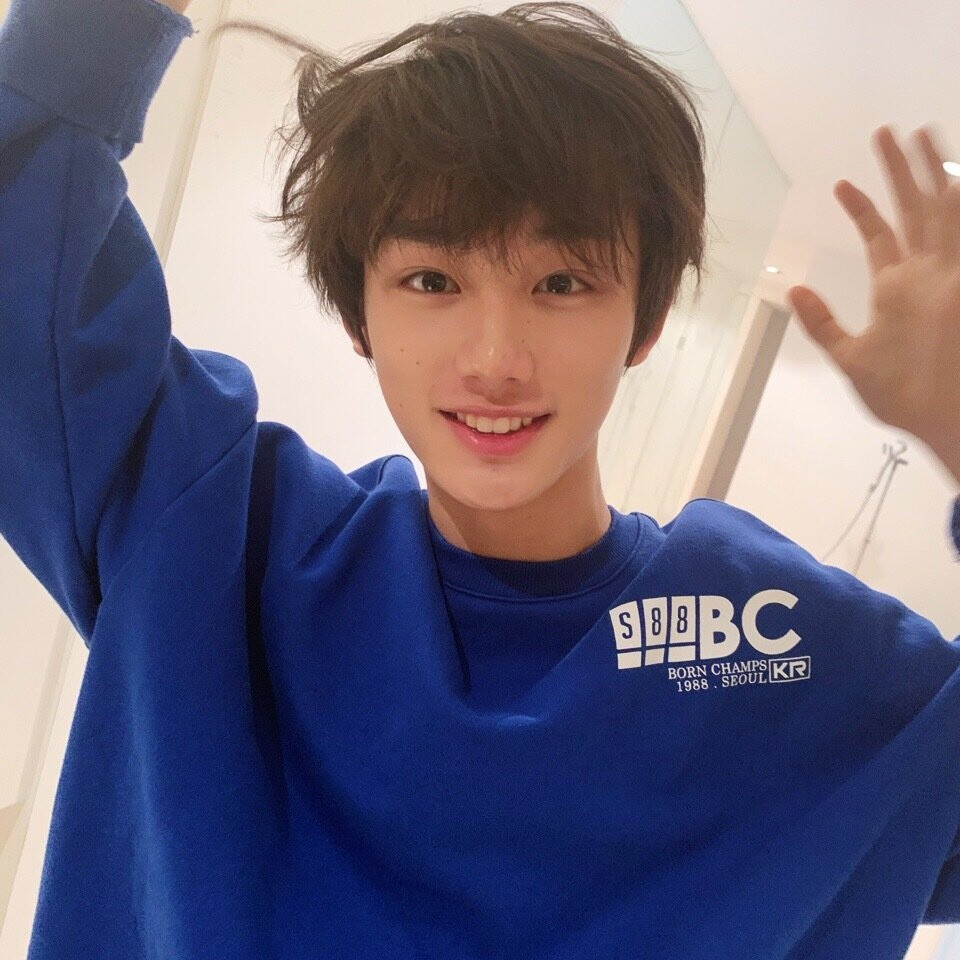 · 丁程鑫。
不注。