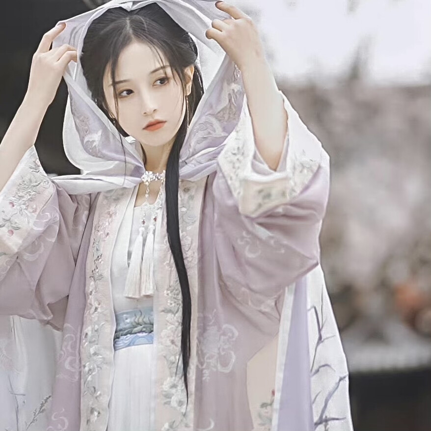 素人女头可二改。
注明程愫