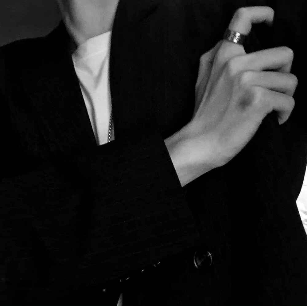 真人男生头像半身男头素质拿图