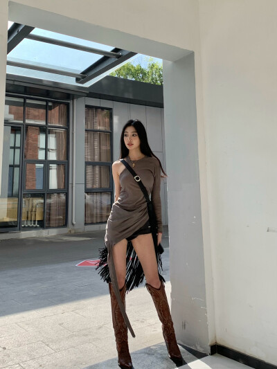 易梦玲