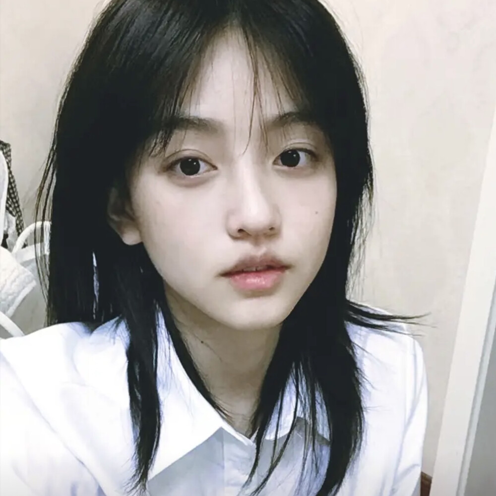 女生头像
抖音：西西东南南北
#冷瞳