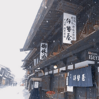 
홀로 남은 설국열차，只剩一人的雪国列车，
